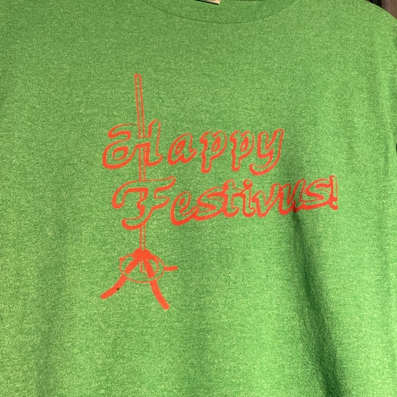 Seinfeld Festivus shirt medium - Picture 2 of 2